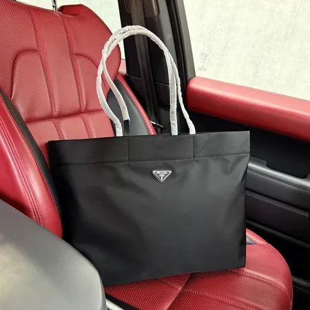 プラダ ショルダーバッグ