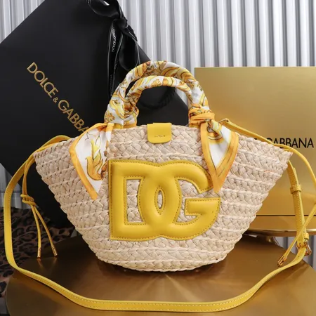 ナイキ ハンドバッグ