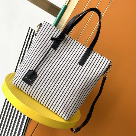 イブサンローラン ショルダーバッグ