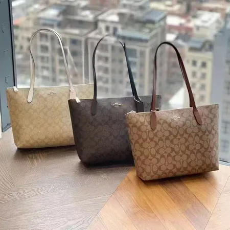 コーチ ショルダーバッグ