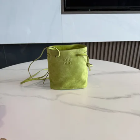 ミュウミュウ ショルダーバッグ