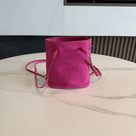 ミュウミュウ ショルダーバッグ