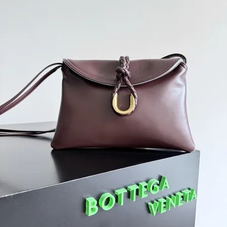 ボッテガ ヴェネタ ショルダーバッグ
