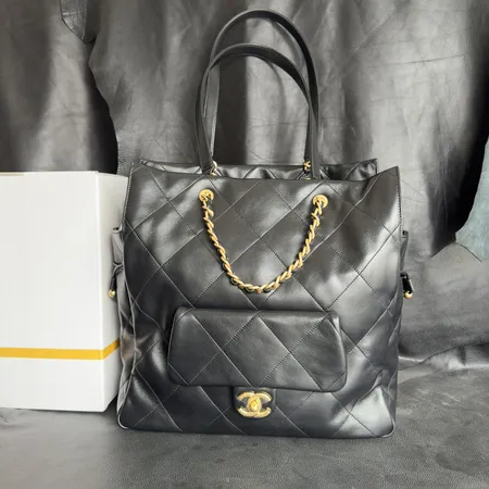 シャネル ハンドバッグ