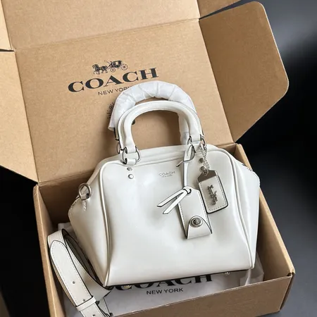 コーチ ハンドバッグ