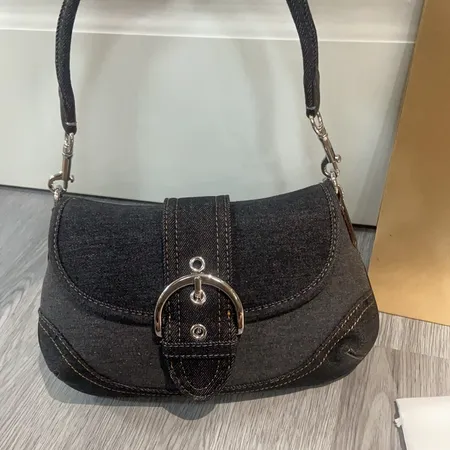 コーチ ショルダーバッグ