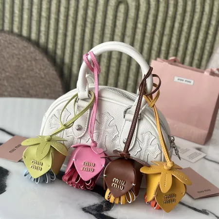 クロムハーツ ハンドバッグ