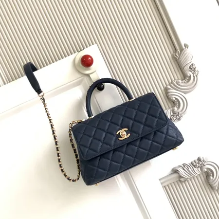 シャネル ハンドバッグ