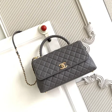 シャネル ハンドバッグ