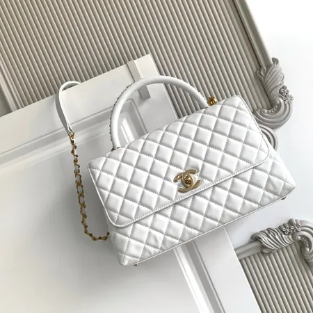 シャネル ハンドバッグ