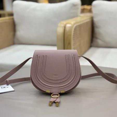 クロエ ショルダーバッグ