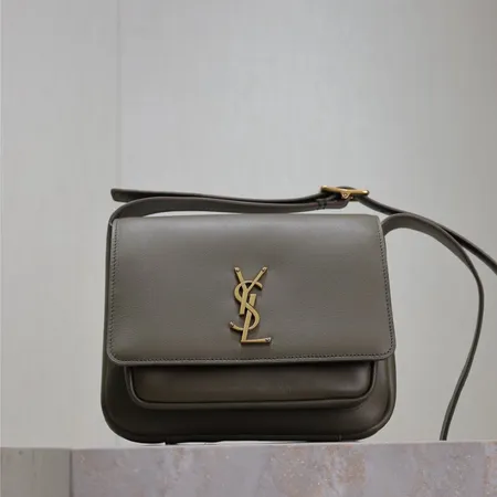 イブサンローラン ショルダーバッグ