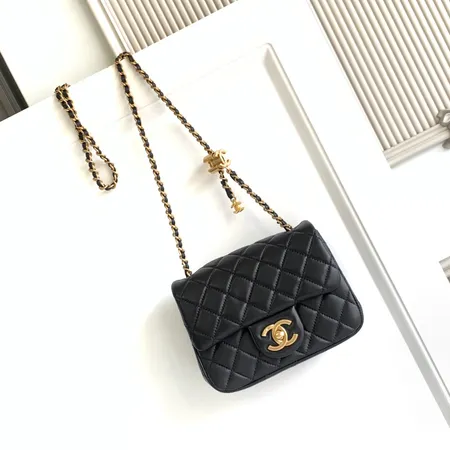シャネル ショルダーバッグ