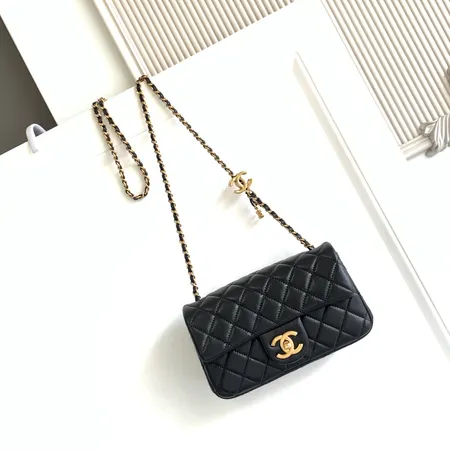 シャネル ショルダーバッグ