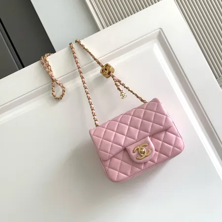 シャネル ショルダーバッグ