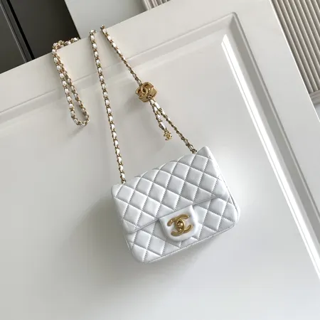 シャネル ショルダーバッグ