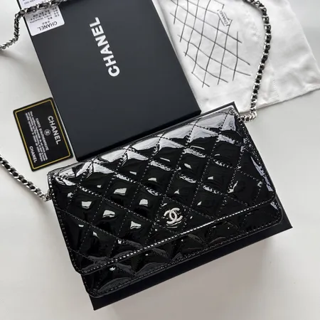 シャネル ショルダーバッグ