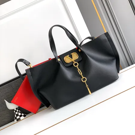 ヴァレンティノ ハンドバッグ