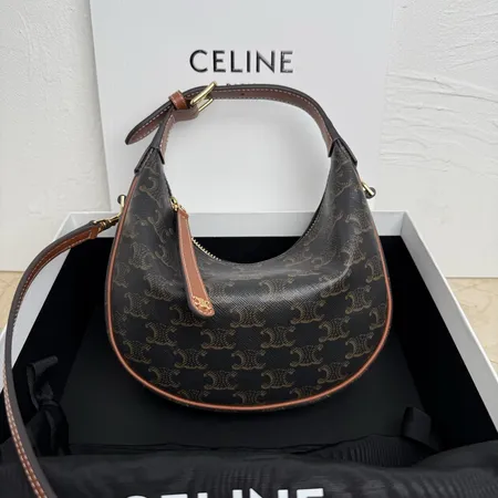 セリーヌ ショルダーバッグ