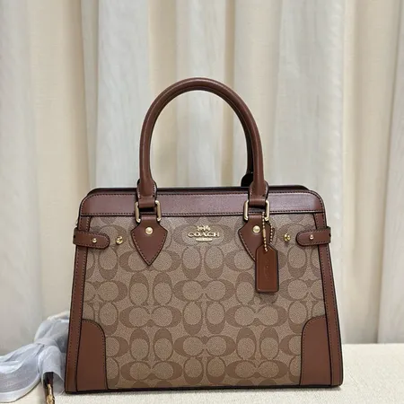 コーチ ハンドバッグ