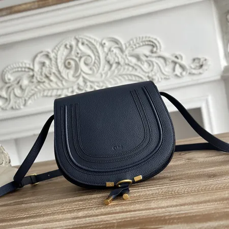 クロエ ショルダーバッグ