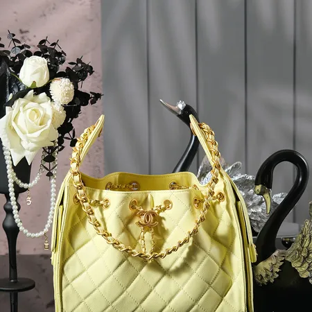 シャネル ショルダーバッグ