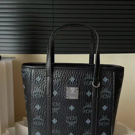 エムシーエム ハンドバッグ