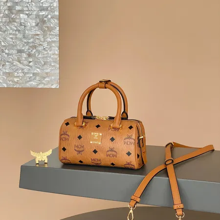 エムシーエム ハンドバッグ