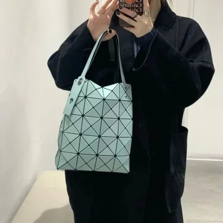 イッセイ ミヤケ ハンドバッグ