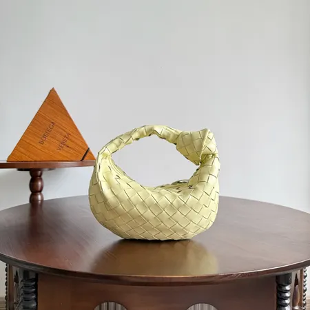 ボッテガ ヴェネタ ハンドバッグ