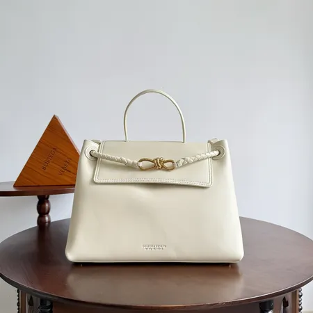 ボッテガ ヴェネタ ハンドバッグ