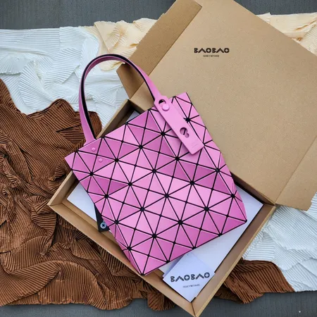 イッセイ ミヤケ ハンドバッグ