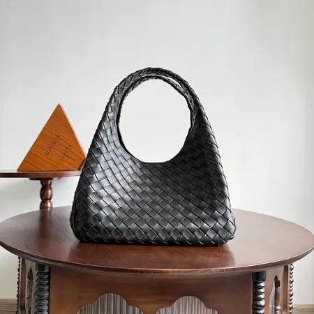 ボッテガ ヴェネタ ハンドバッグ