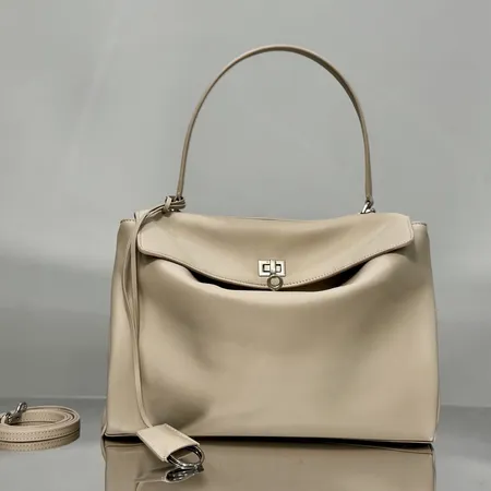 バレンシアガ ハンドバッグ