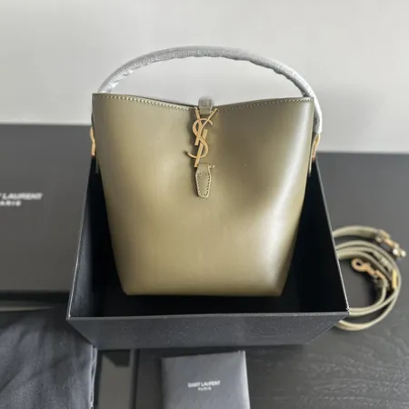 イブサンローラン ハンドバッグ