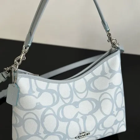 コーチ ショルダーバッグ