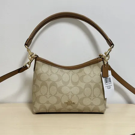 コーチ ショルダーバッグ