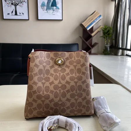 コーチ ショルダーバッグ