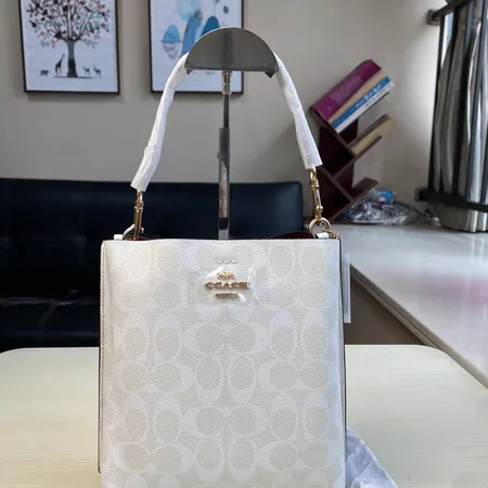 コーチ ショルダーバッグ