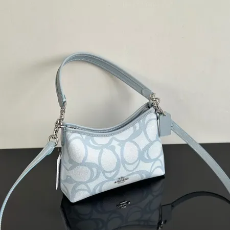 コーチ ショルダーバッグ