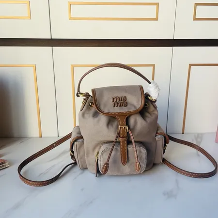 ミュウミュウ リュックサック