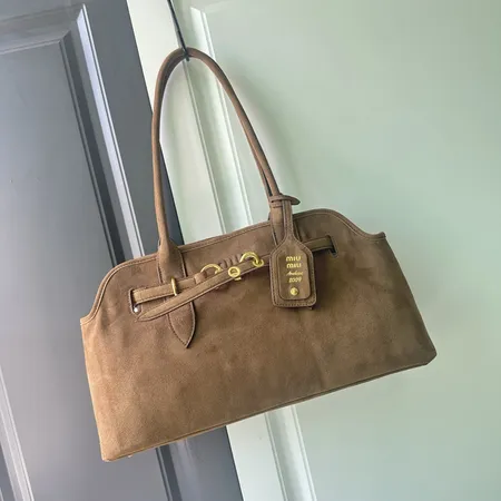 ミュウミュウ ショルダーバッグ