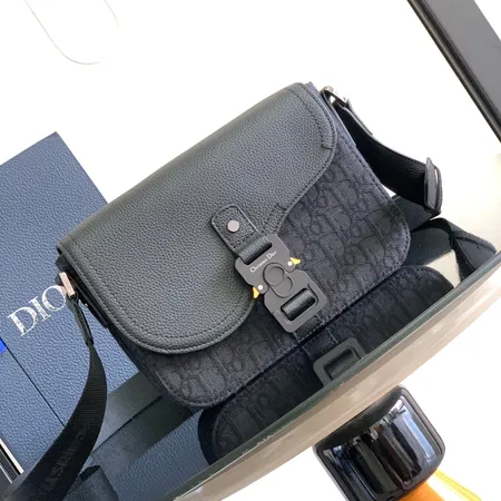 ディオール ショルダーバッグ