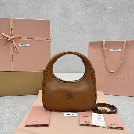 ミュウミュウ ハンドバッグ