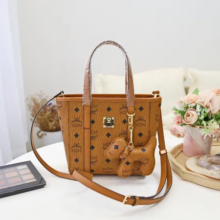 エムシーエム ハンドバッグ