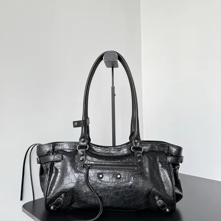 バレンシアガ ハンドバッグ