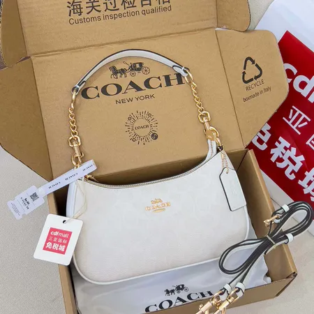 コーチ ハンドバッグ