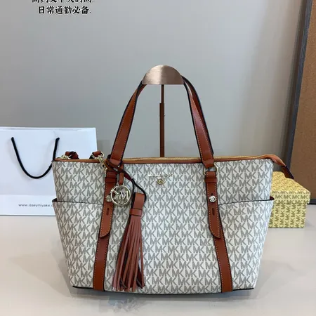 ブルガリ ハンドバッグ