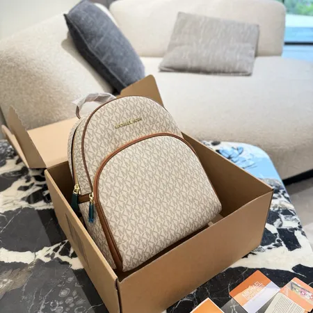 マイケルコース リュックサック