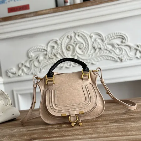 クロエ ショルダーバッグ